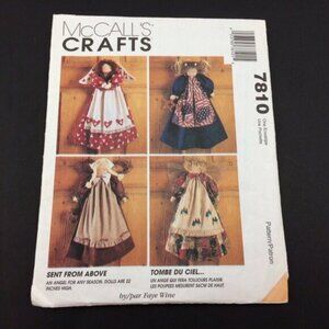 McCall's Crafts Pattern 7810  Angel Dolls with Clothes Seasonal Holiday Uncut